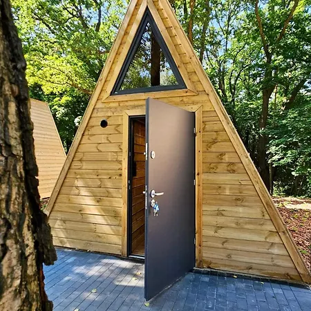 Metropolis Campglamping Campsite *