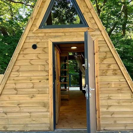 Metropolis Campglamping Campsite *