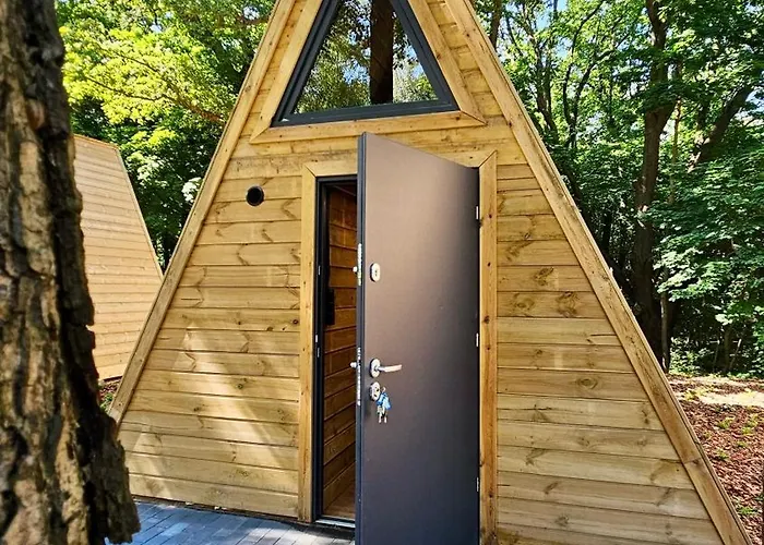 Metropolis Campglamping Parque de Campismo *